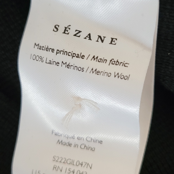 La Maille Sezane

Sezane Merino Wool Crew Neck Sweater w Buttons, Sz S - Picture 9 of 12